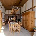 Privat bolig Gemeinschaftsunterkunft 2ez 1dz 2 Baeder - Ruhig Gelegen - Garten, Kueche, Wlan, Parken, Self-check-in, Ventilator *