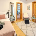 Gemeinschaftsunterkunft 2ez 1dz 2 Baeder - Ruhig Gelegen - Garten, Kueche, Wlan, Parken, Self-check-in, Ventilator * Picher