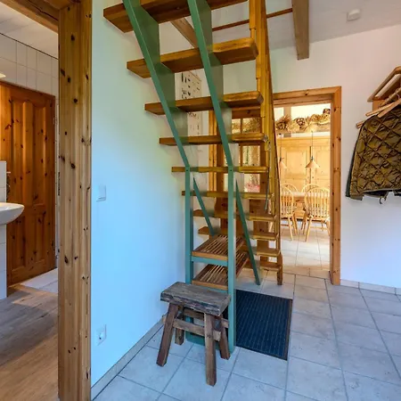 Проживание в семье Gemeinschaftsunterkunft 2ez 1dz 2 Baeder - Ruhig Gelegen - Garten, Kueche, Wlan, Parken, Self-check-in, Ventilator Picher