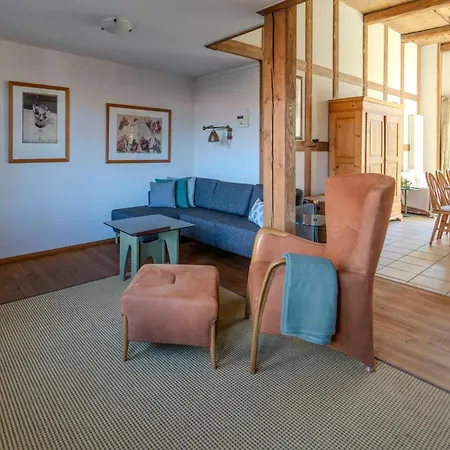 Gemeinschaftsunterkunft 2ez 1dz 2 Baeder - Ruhig Gelegen - Garten, Kueche, Wlan, Parken, Self-check-in, Ventilator Pansiyon Picher