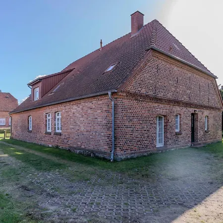 Gemeinschaftsunterkunft 2ez 1dz 2 Baeder - Ruhig Gelegen - Garten, Kueche, Wlan, Parken, Self-check-in, Ventilator Проживание в семье *